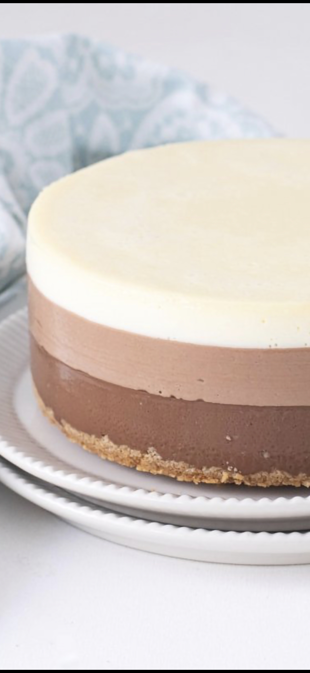 Tarta de tres chocolates