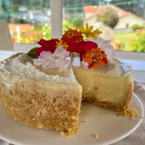 tarta de pina y coco 1024x768 1