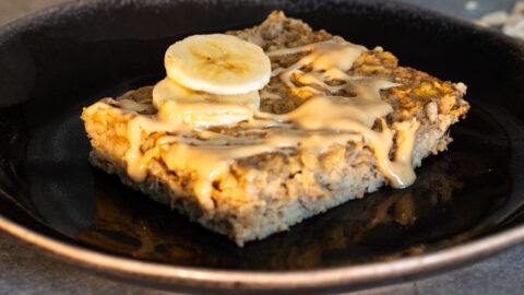 GADISA PASTEL DE AVENA PLATANO Y CREMA DE CACAHUETE 1 scaled e1713524980530 1