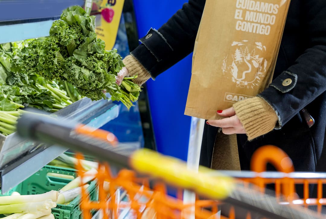 elegir productos frescos en el supermercado